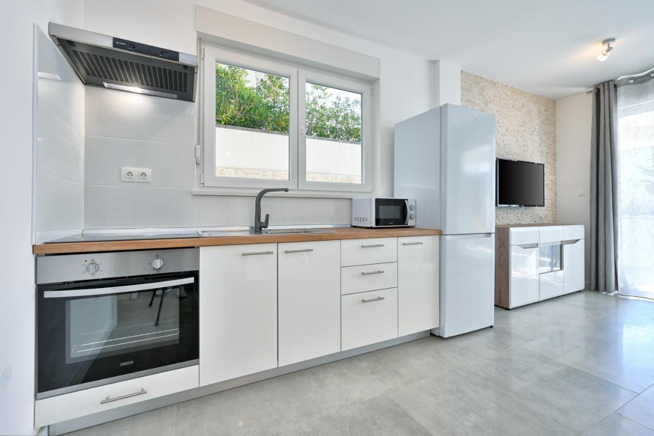 Relax Apartments Novalja Εξωτερικό φωτογραφία
