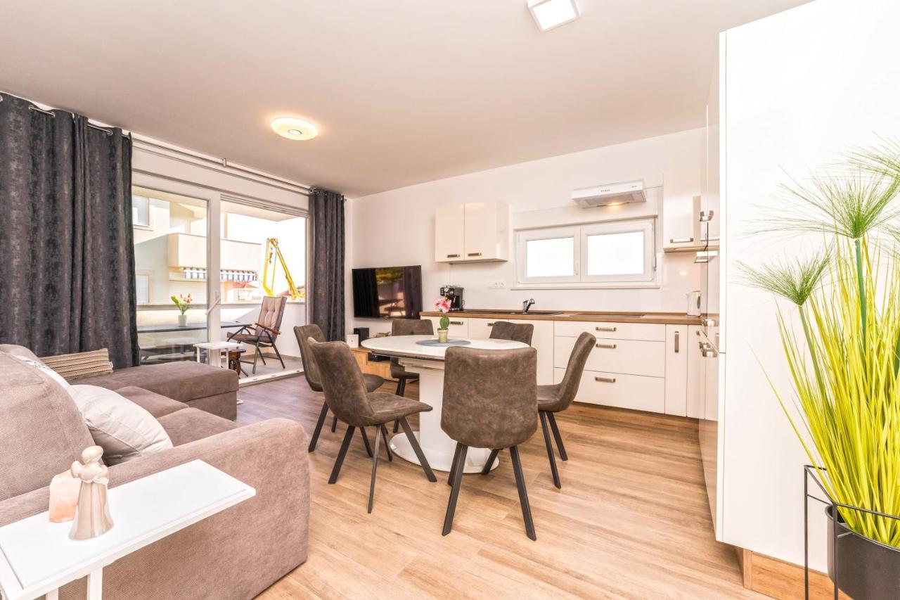 Relax Apartments Novalja Εξωτερικό φωτογραφία