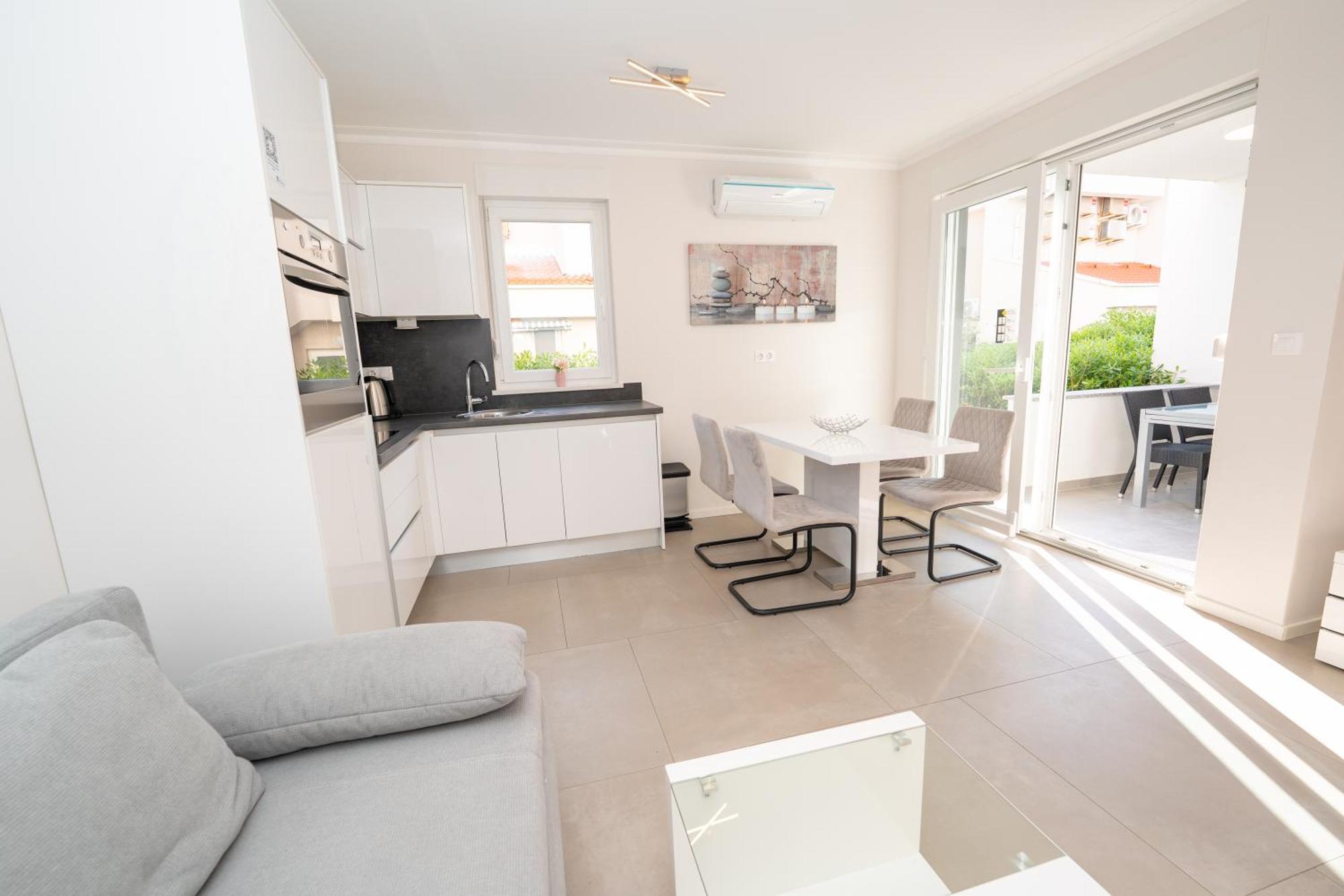 Relax Apartments Novalja Εξωτερικό φωτογραφία